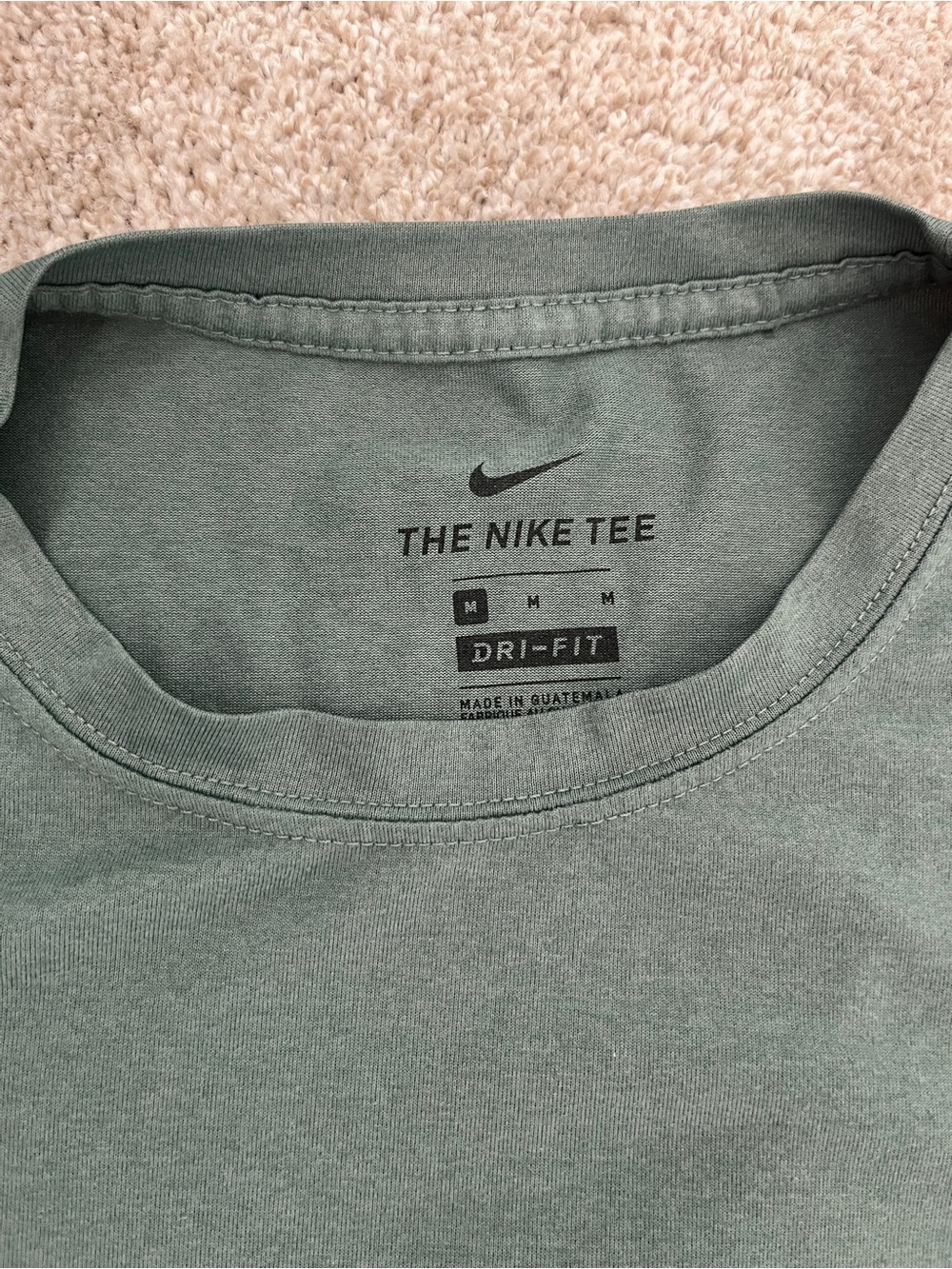 Nike Men's Short Sleeve Performance Tees - Red, Green, Taupe Bundle - Picture 2 of 4